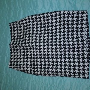 The Limited Houndstooth Pencil Skirt
